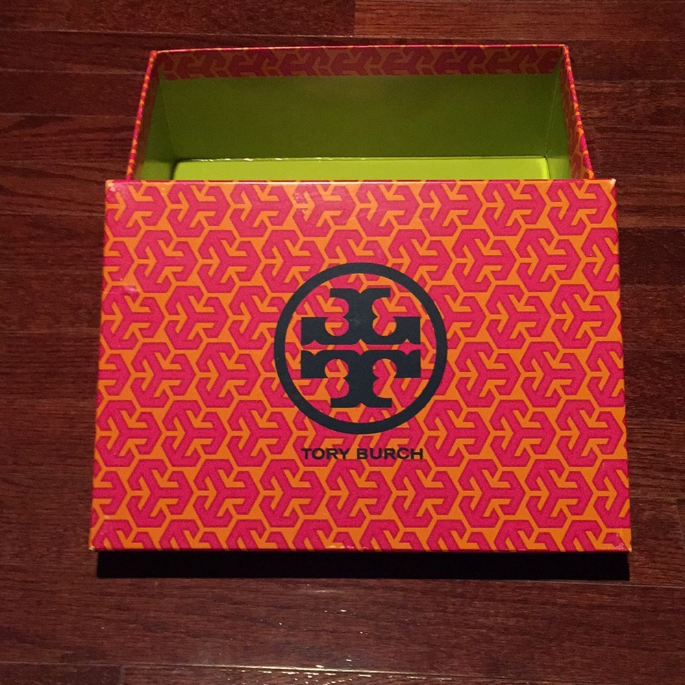 Tory Burch - Picture 4 of 4